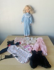 vintage 1980 Sindy doll