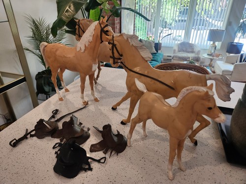 Vintage palomino tan plastic - vintage, palomino/tan