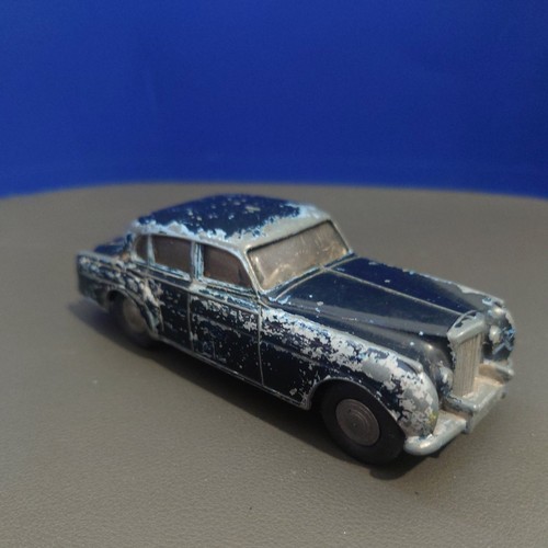 Spot triang bentley saloon - spot,
