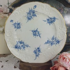 NANTGARW PORCELAIN DINNER PLATE FROM THE LADY SEATON SERVICE C1818 - BLUE SPRAYS