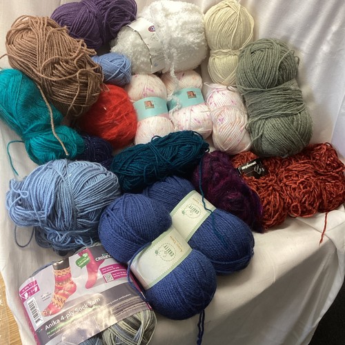Bundle various wools - of,