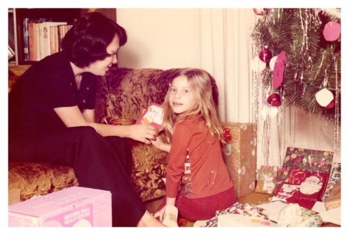 1970s mom and - 1970s, daughter