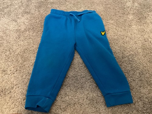 Lyle and scott - joggers, size