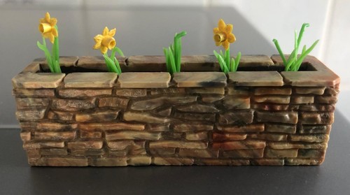 Britains floral garden - britains, walls