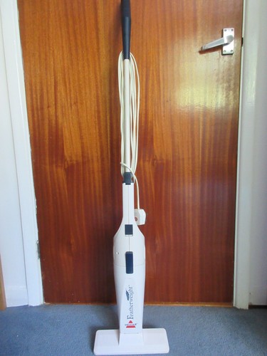 Bissell featherweight 3105 - featherweight, j