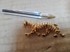 Small Gold Coloured Metal