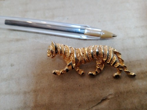 Small gold coloured - small,