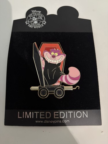 Disney store pin halloween - pin,