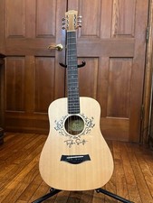 Taylor Swift Baby Taylor-E