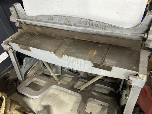 Edwards 4ft 48 x 16g - f,
