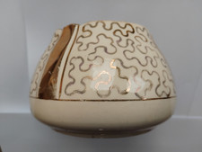 VINTAGE LINGARD GOLD AND WHITE