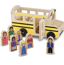 Melissa & Doug Wooden School Bus (Classic Toy Play Set, 7 Play Figures)
