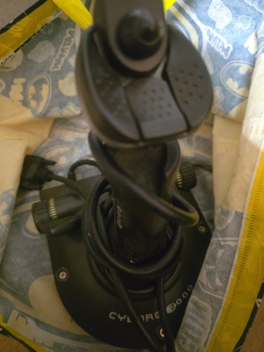 Saitek cyborg 2000 - cyborg,