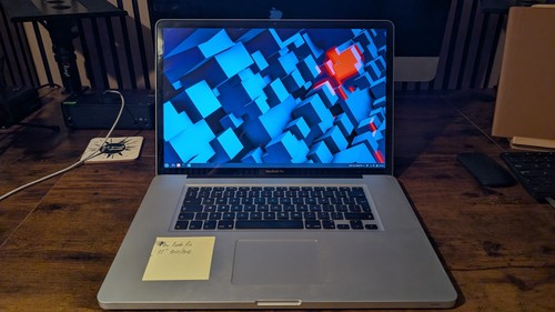 Apple macbook pro - pro, 17-inch