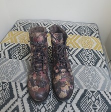 Josef Seibel Sanja 01 Leaf