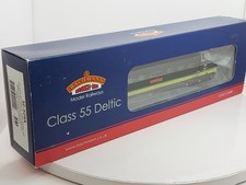 Bachmann 32-529A Class 55 Deltic Duke of Wellington's Regiment 00 Gauge READ AD