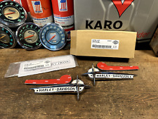 61776-61T STAR EMBLEMS WITH RETAINING KIT COMPLETE TANK EMBLEMS TANK PLATES HARLEY® 