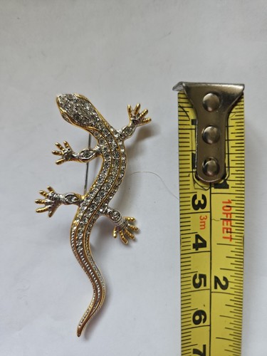 Gold tone rhinestone gecko - tone,