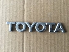 TOYOTA Car Badge