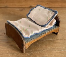 Antique Vintage Dollhouse