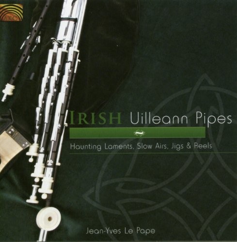 Irish uilleann pipes - uilleann,