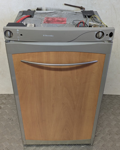 Dometic 6270 way fridge - 6270-,