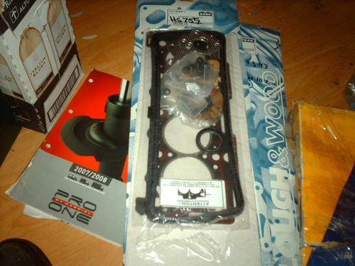 Head gasket set for - set,