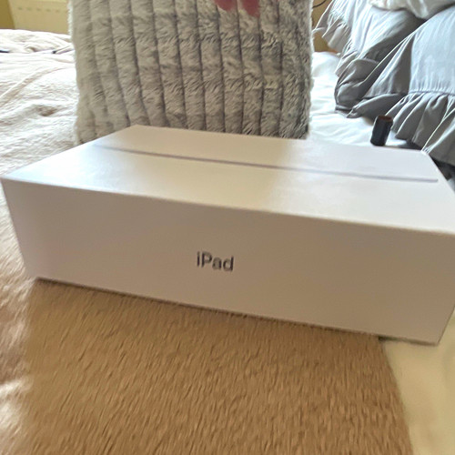 Apple ipad 6th gen 7in - 6th, 9.7in