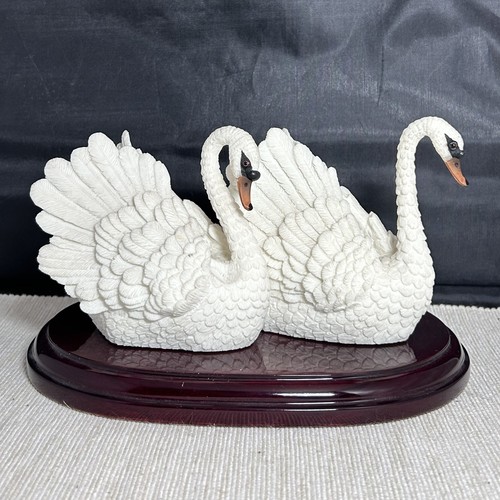 Leonardo collection swans - x,