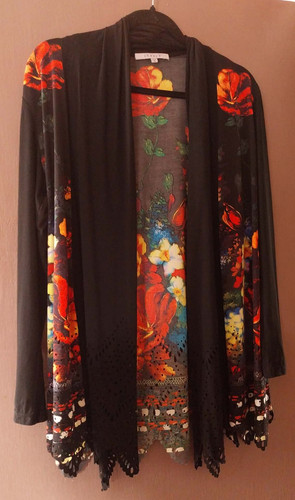 Chesca floral waterfall - floral, cut