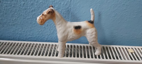 Beswick dog wire - dog, haired