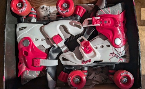 Osprey adjustable quad skates - adjustable,