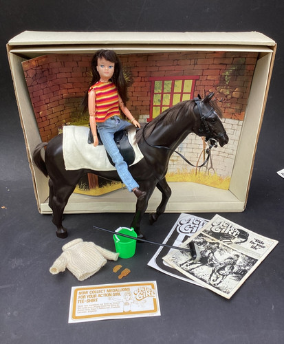 Palitoy action girl - palitoy,
