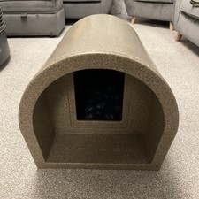 Mr Snugs KatDen Outdoor Cat Kennel/Shelter - Plastic Waterproof   - Sandstone