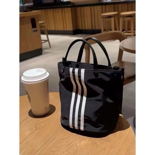 Shoulder bag for women - shoulder,