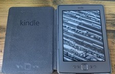 Amazon Kindle eReader D01100 with Leather Case bundle