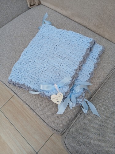 Hand knitted pale - knitted, blue