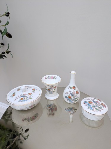 Vintage 1970 wedgwood kutani - vintage,