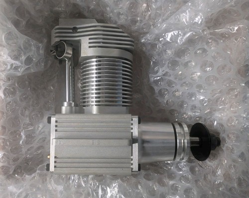 Laser 100 glow plane - 100, engine