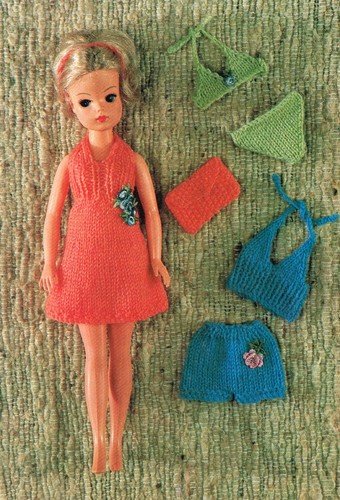 Dolls clothes knitting - 12",