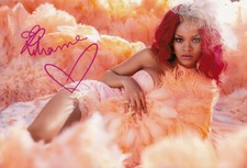 RIHANNA SIGNED AUTOGRAPHED