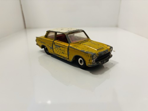 Dinky toys 133 - toys, ford