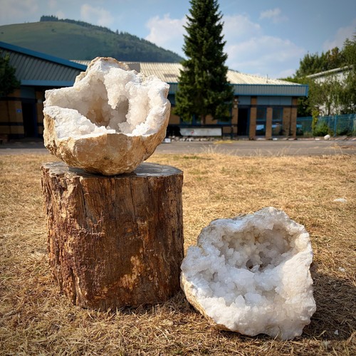 Quartz crystal geode - quartz,
