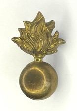 Fusiliers Collar Badge (E4)