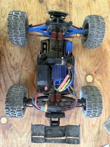 Traxxas revo 16 3370 - e-revo,