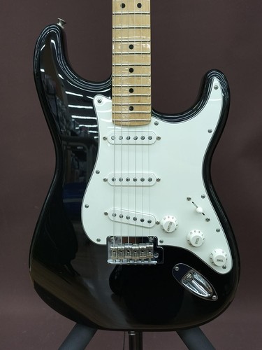 Fender player stratocaster - [fender,