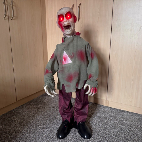 Halloween animated zombie prop - animated,