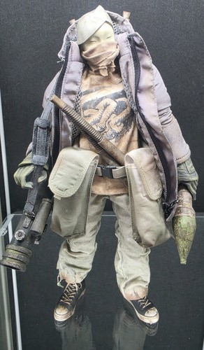 Threea ashley wood - /,