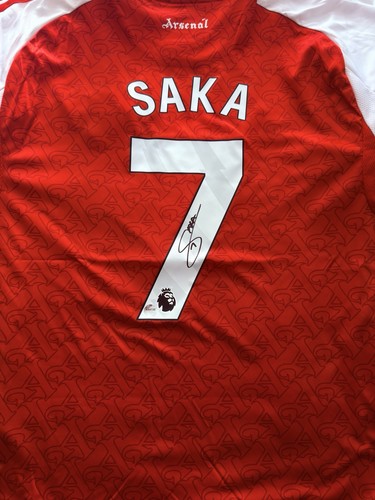 Bukayo saka signed arsenal - saka,