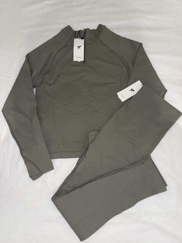 Olive green primark activewear - primark,